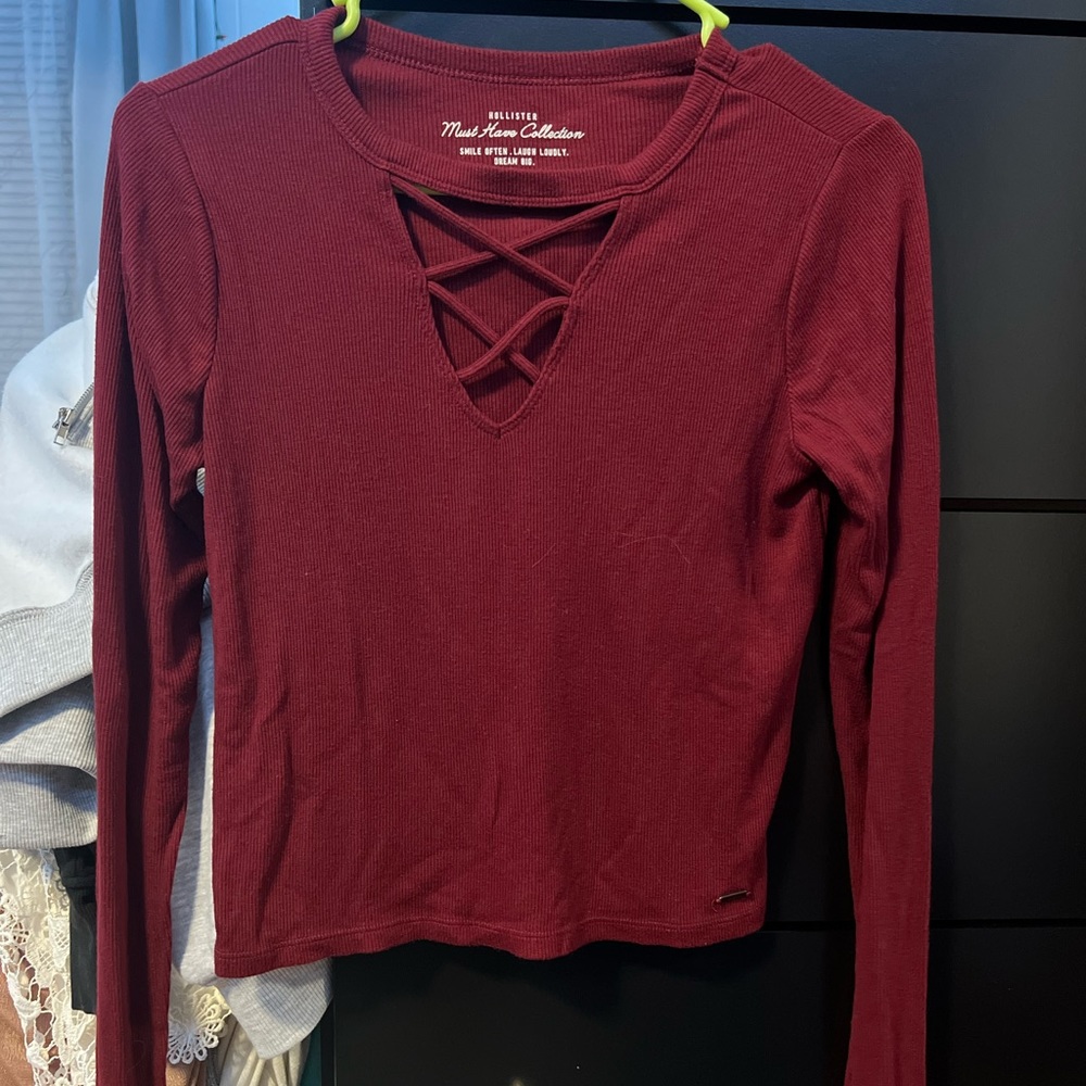 hollister crop top long sleeve